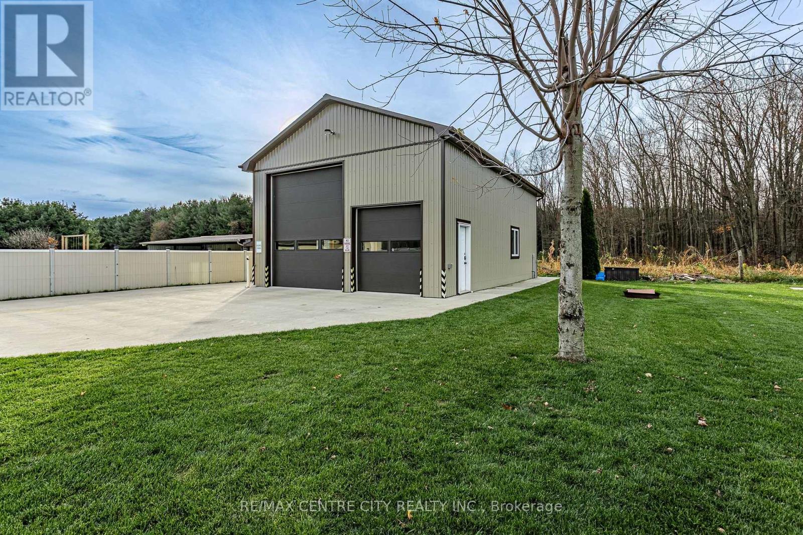 6851 Springfield Road S, Malahide, Ontario  N5H 2R5 - Photo 2 - X12774388