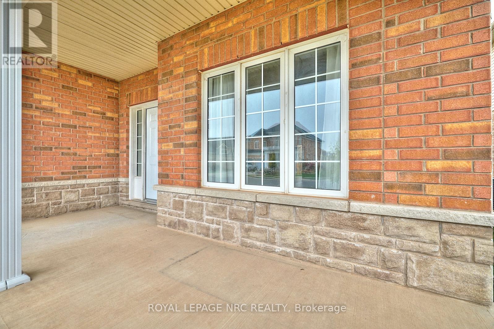 9204 White Oak Avenue, Niagara Falls, Ontario  L2G 0G7 - Photo 31 - X12774396