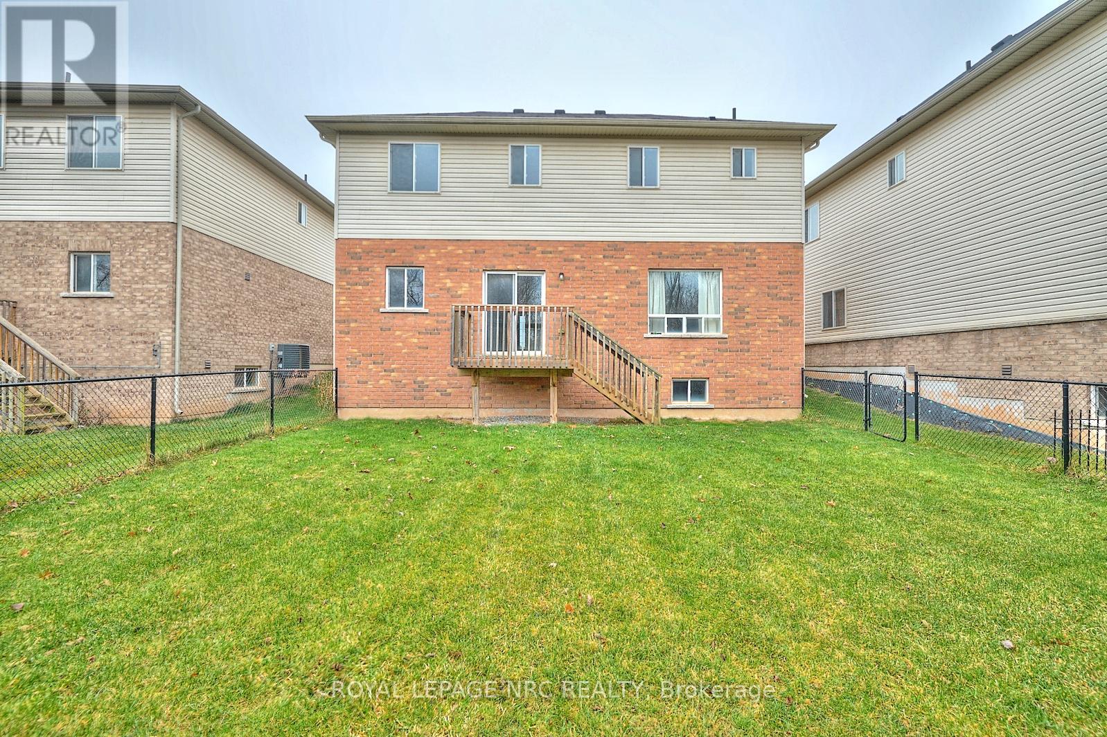 9204 White Oak Avenue, Niagara Falls, Ontario  L2G 0G7 - Photo 36 - X12774396