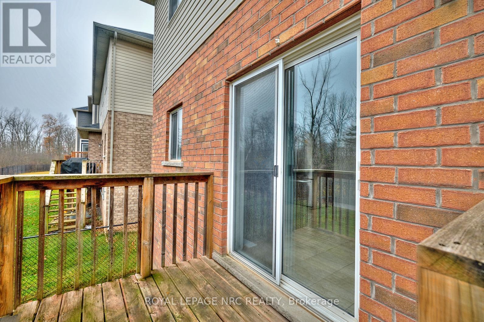 9204 White Oak Avenue, Niagara Falls, Ontario  L2G 0G7 - Photo 38 - X12774396