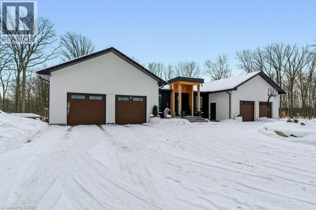 295 Allen Road, Grimsby, Ontario  L3M 4E7 - Photo 1 - 40803691