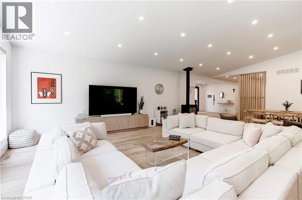 295 Allen Road, Grimsby, Ontario  L3M 4E7 - Photo 19 - 40803691