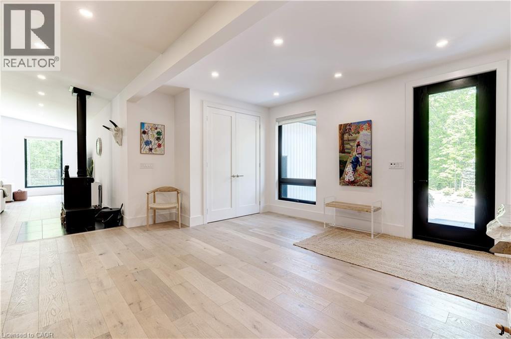 295 Allen Road, Grimsby, Ontario  L3M 4E7 - Photo 5 - 40803691