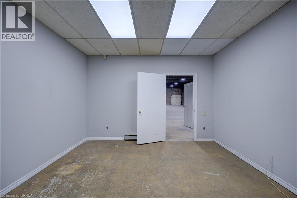 84 Copernicus Boulevard Unit# 2, Brantford, Ontario  N3P 1K5 - Photo 13 - 40784892