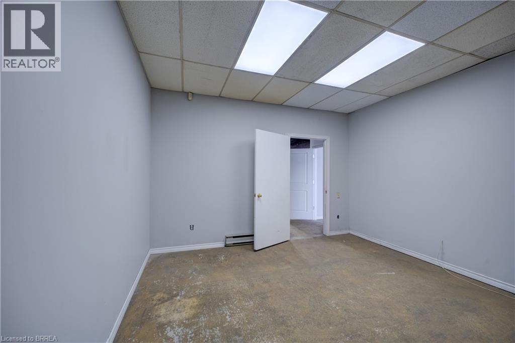 84 Copernicus Boulevard Unit# 2, Brantford, Ontario  N3P 1K5 - Photo 12 - 40784892