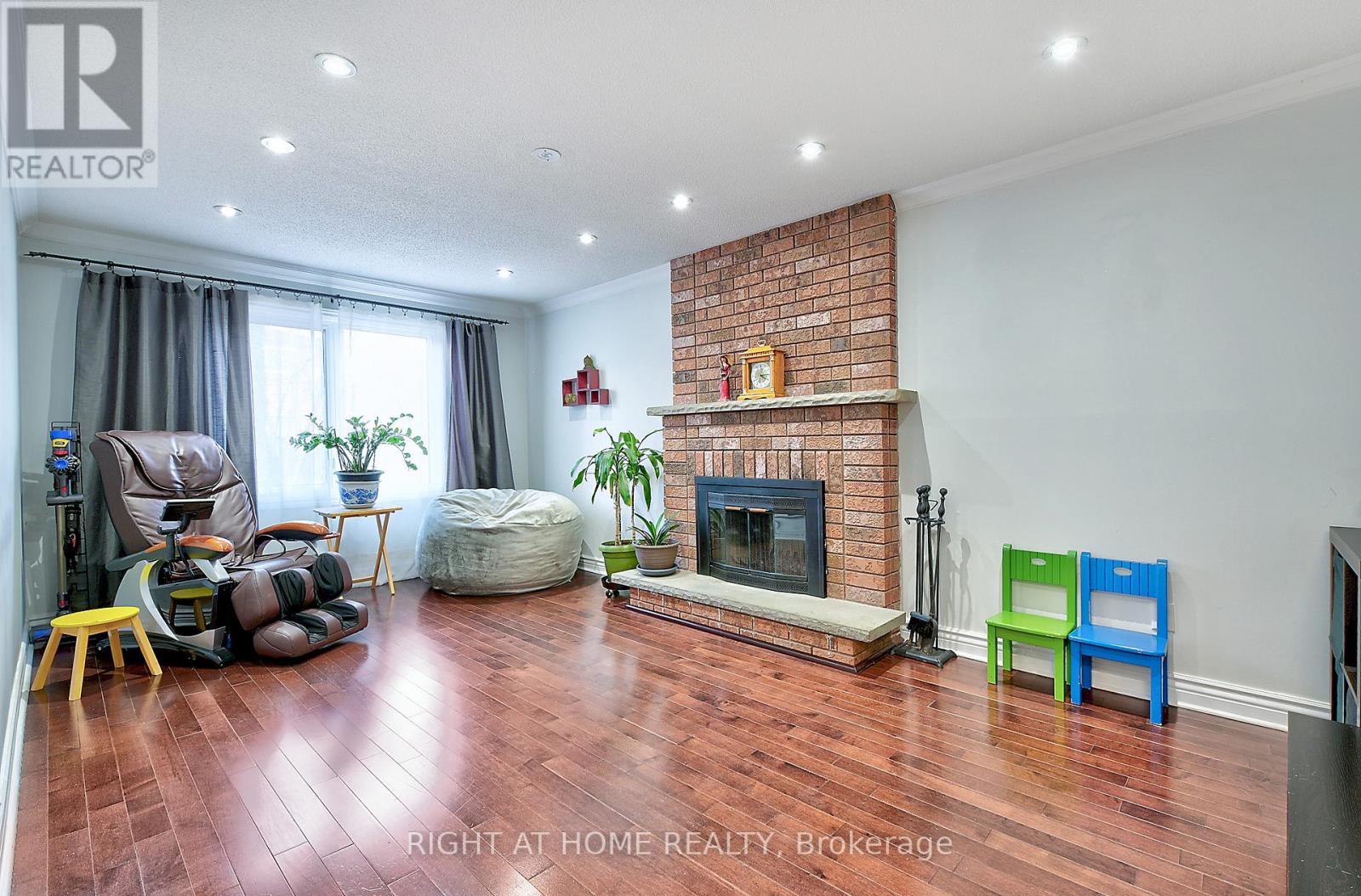 224 Ridgefield Crescent, Vaughan, Ontario  L6A 1J6 - Photo 12 - N12774414