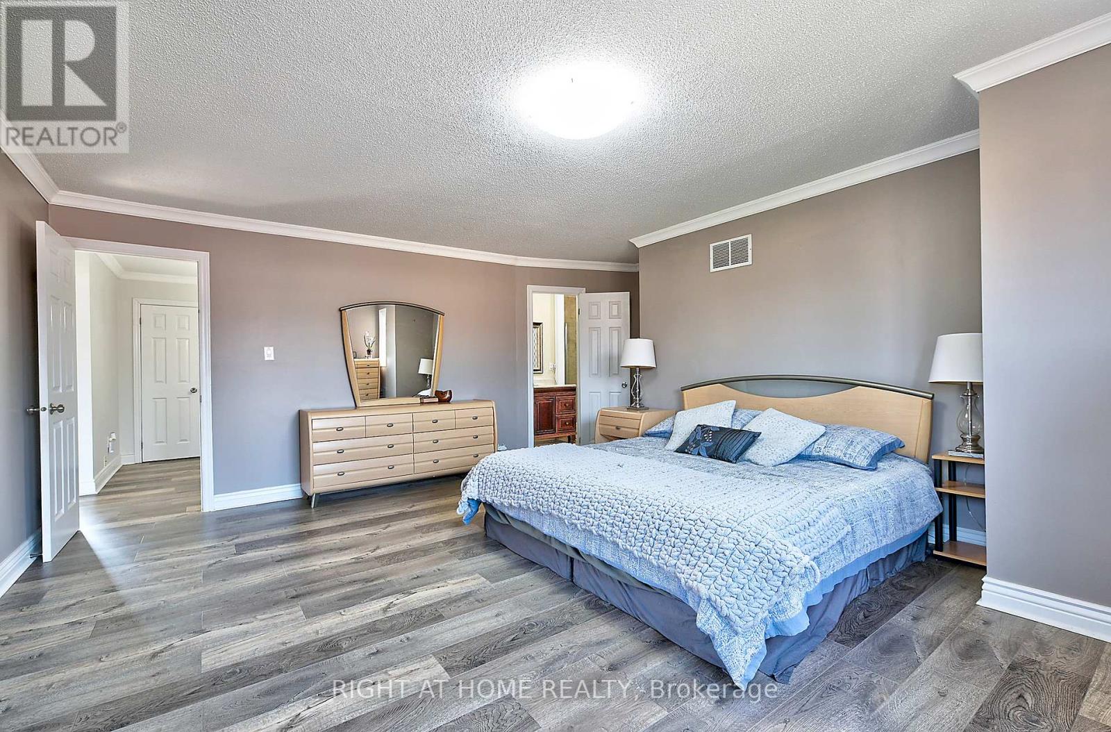 224 Ridgefield Crescent, Vaughan, Ontario  L6A 1J6 - Photo 18 - N12774414