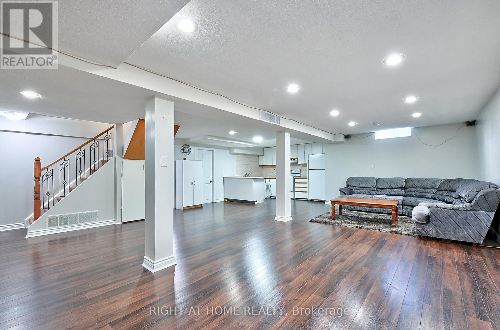 224 Ridgefield Crescent, Vaughan, Ontario  L6A 1J6 - Photo 27 - N12774414