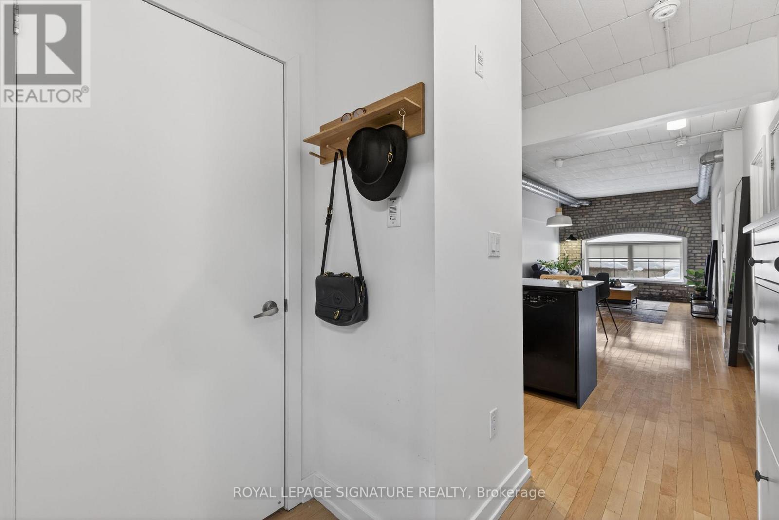 213 - 1100 Lansdowne Avenue, Toronto, Ontario  M6H 4K1 - Photo 7 - W12774402