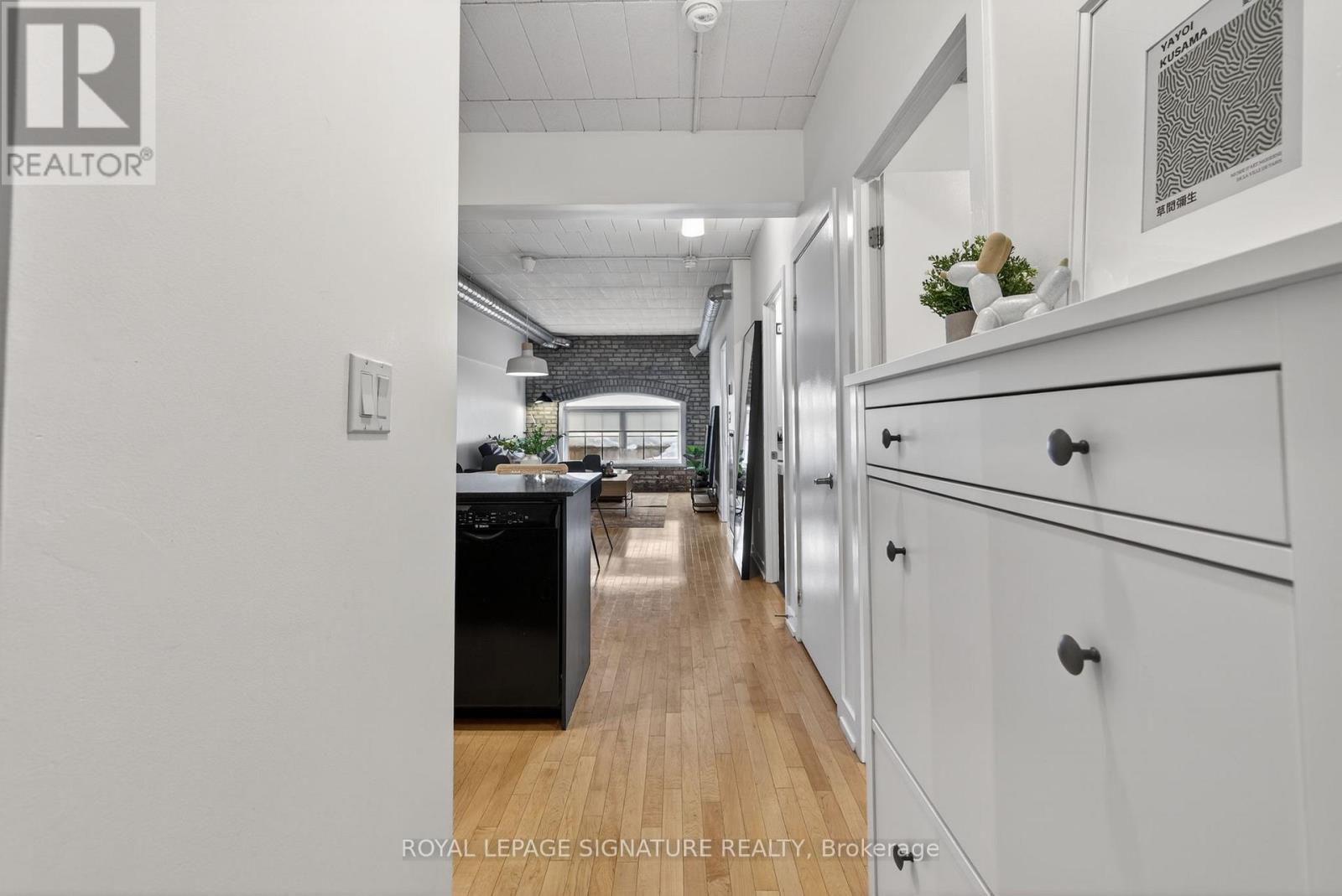 213 - 1100 Lansdowne Avenue, Toronto, Ontario  M6H 4K1 - Photo 9 - W12774402