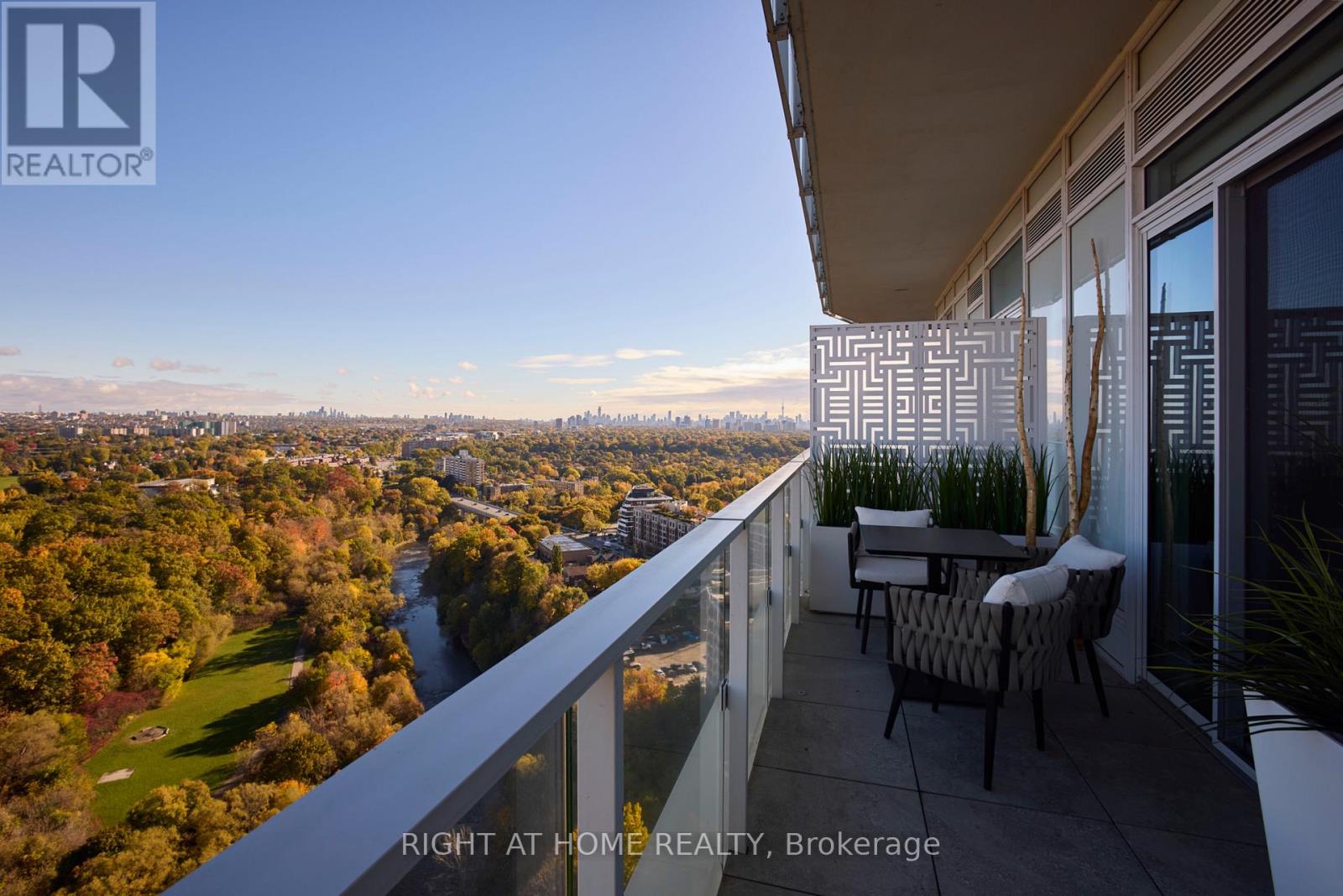 2003 - 20 BRIN DRIVE, Toronto, Ontario