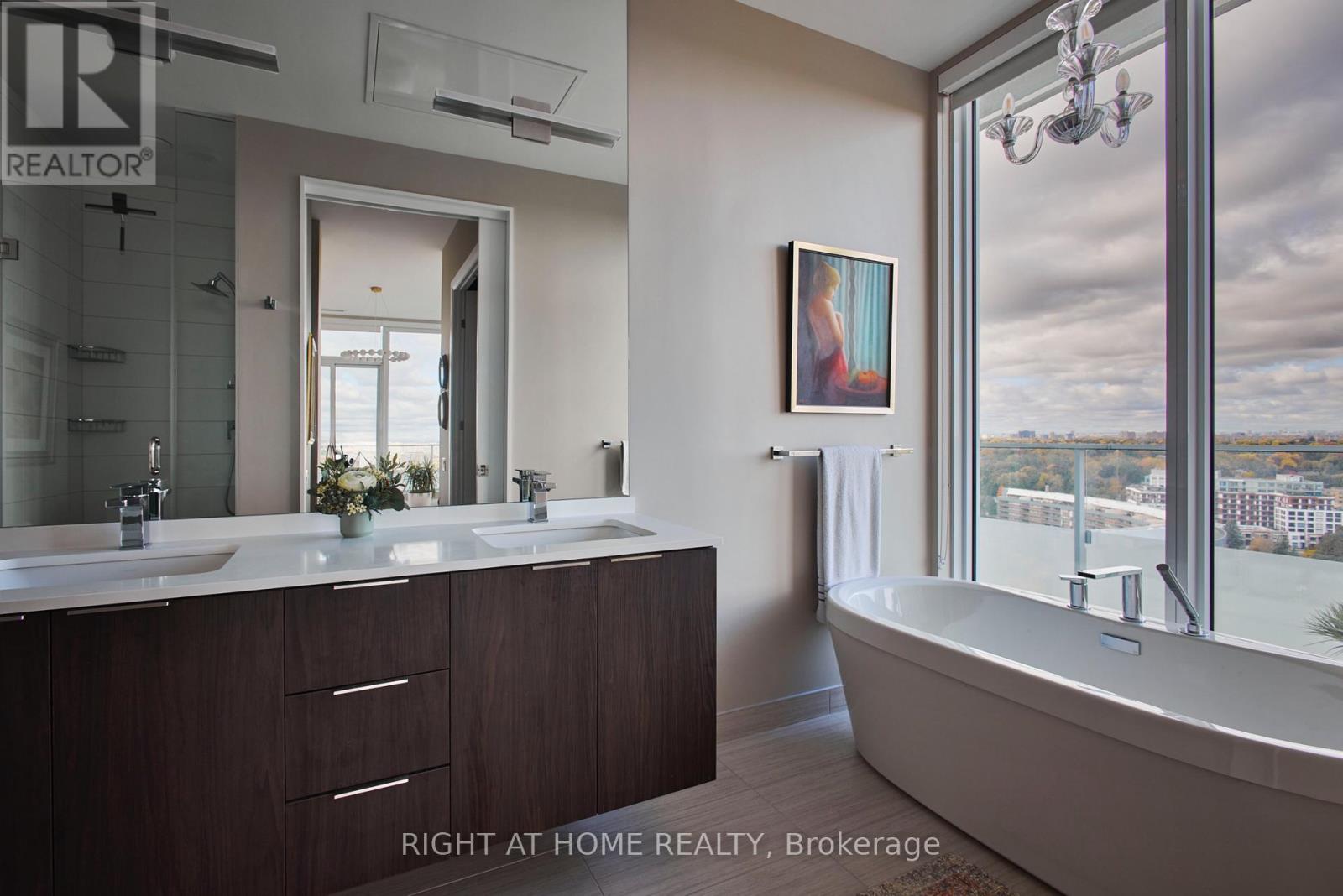 2003 - 20 Brin Drive, Toronto, Ontario  M8X 0B2 - Photo 10 - W12774418