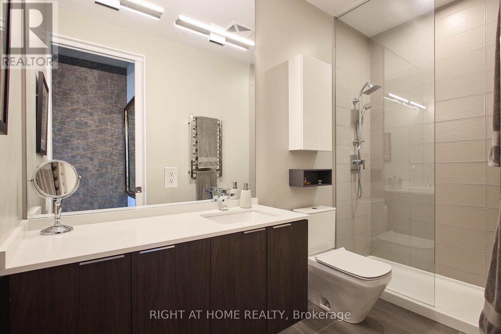 2003 - 20 Brin Drive, Toronto, Ontario  M8X 0B2 - Photo 13 - W12774418