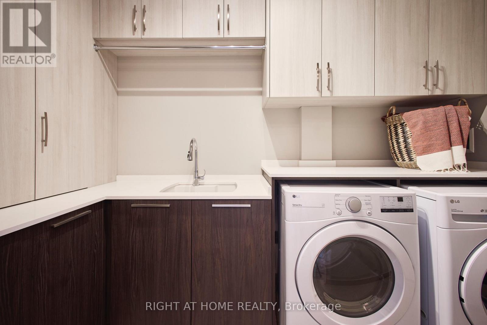 2003 - 20 Brin Drive, Toronto, Ontario  M8X 0B2 - Photo 16 - W12774418