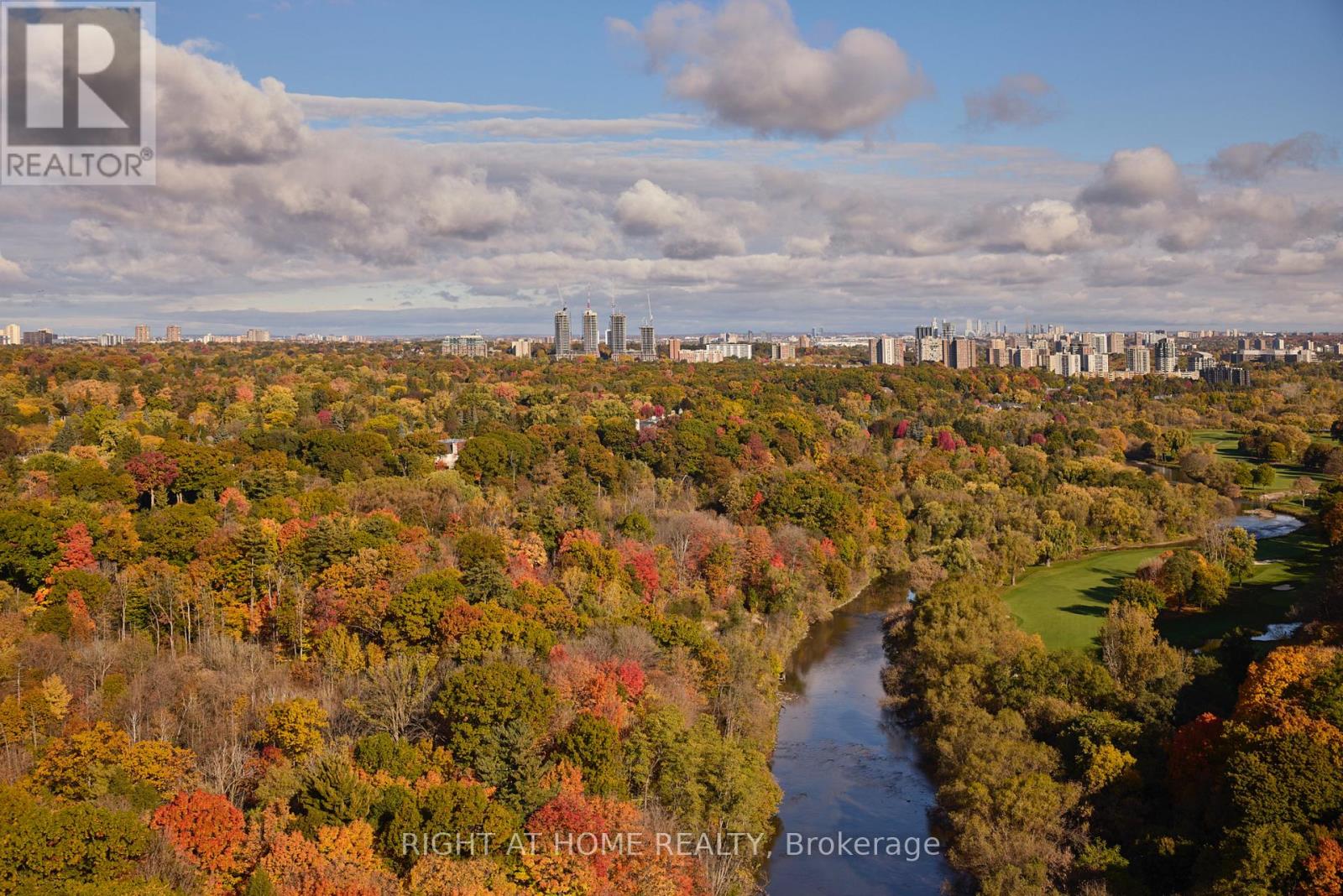 2003 - 20 Brin Drive, Toronto, Ontario  M8X 0B2 - Photo 20 - W12774418
