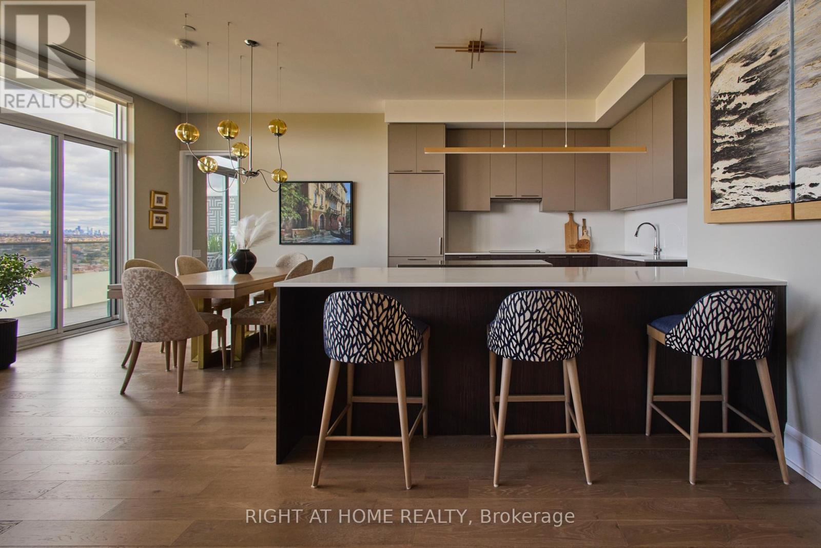 2003 - 20 Brin Drive, Toronto, Ontario  M8X 0B2 - Photo 5 - W12774418