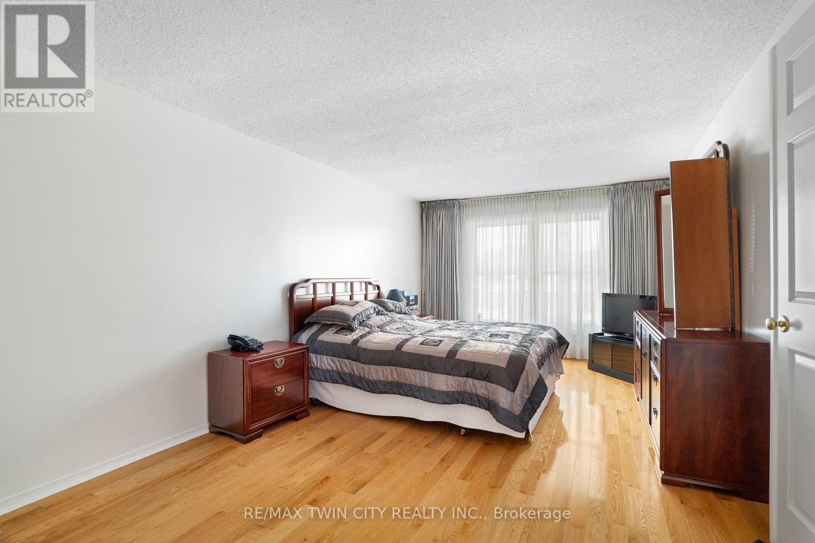 95 Old Meadow Lane, Waterloo, Ontario  N2T 1V2 - Photo 20 - X12774392