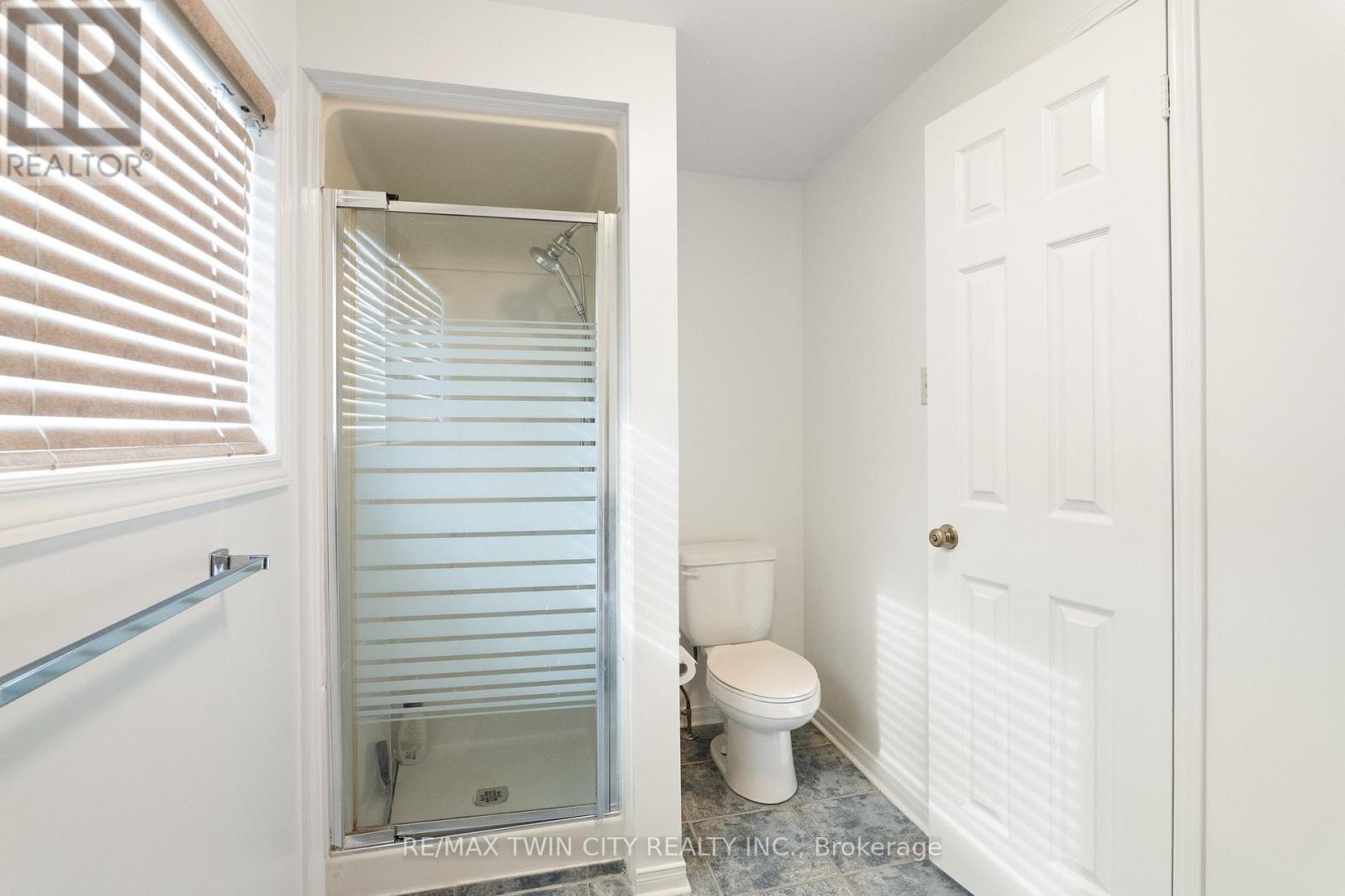 95 Old Meadow Lane, Waterloo, Ontario  N2T 1V2 - Photo 24 - X12774392