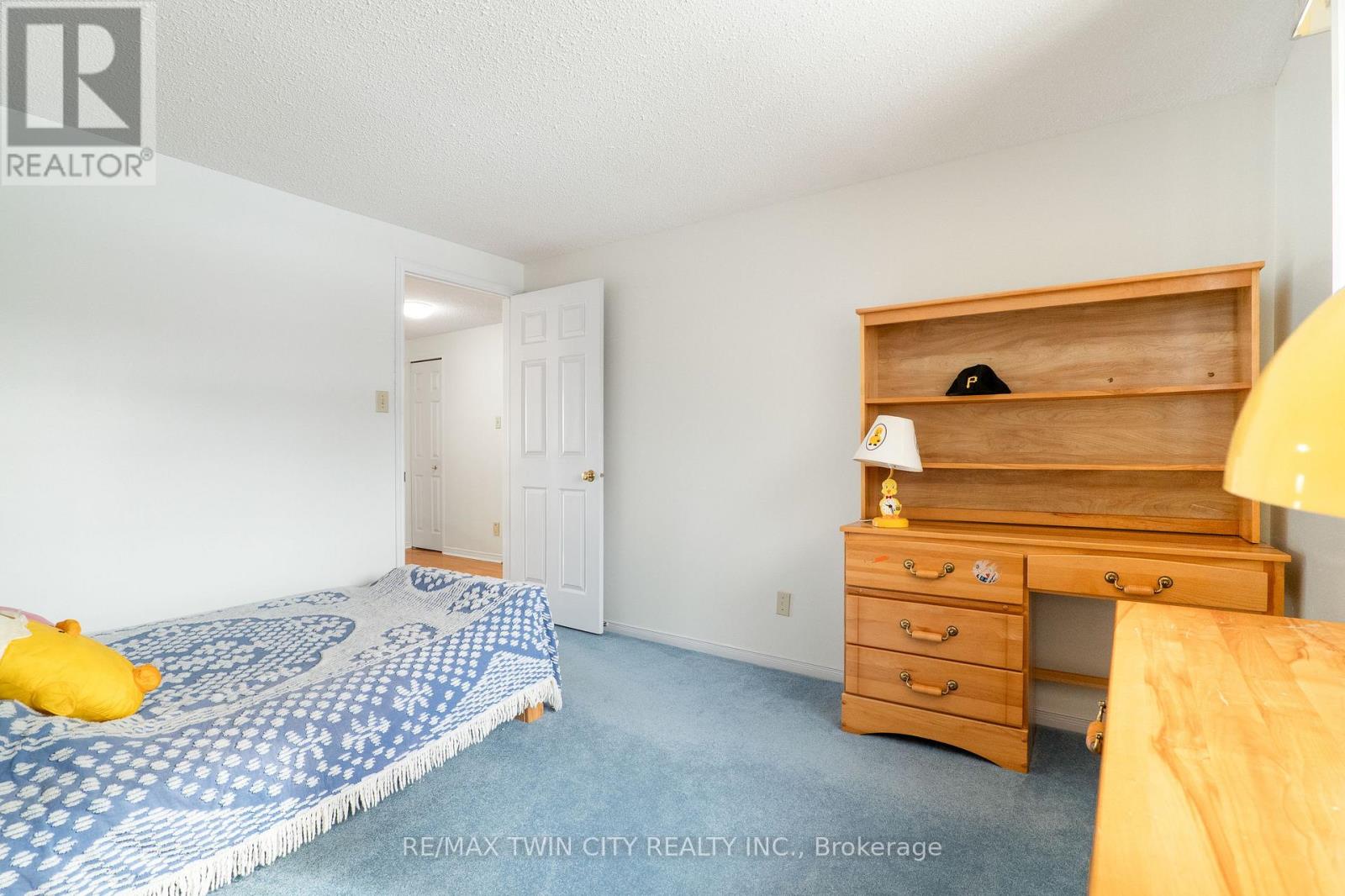 95 Old Meadow Lane, Waterloo, Ontario  N2T 1V2 - Photo 27 - X12774392