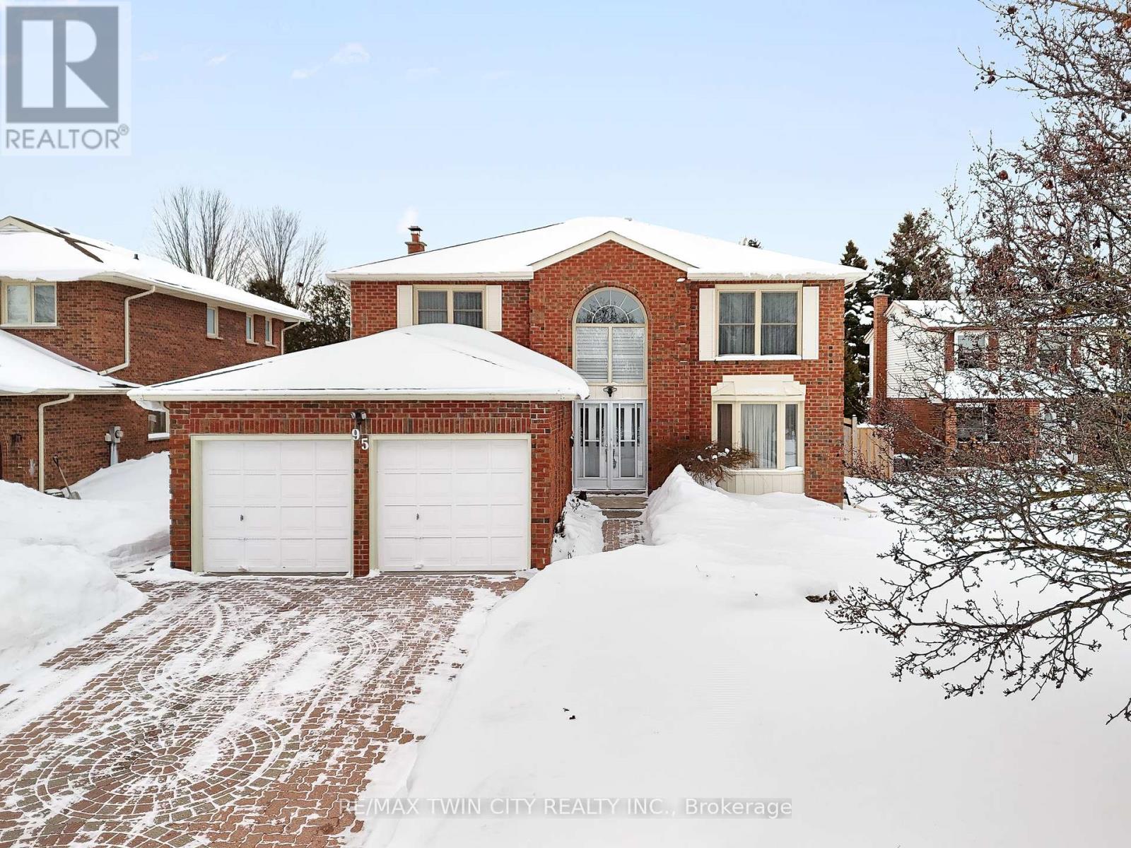 95 Old Meadow Lane, Waterloo, Ontario  N2T 1V2 - Photo 49 - X12774392