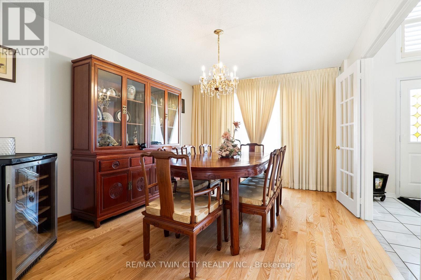 95 Old Meadow Lane, Waterloo, Ontario  N2T 1V2 - Photo 8 - X12774392