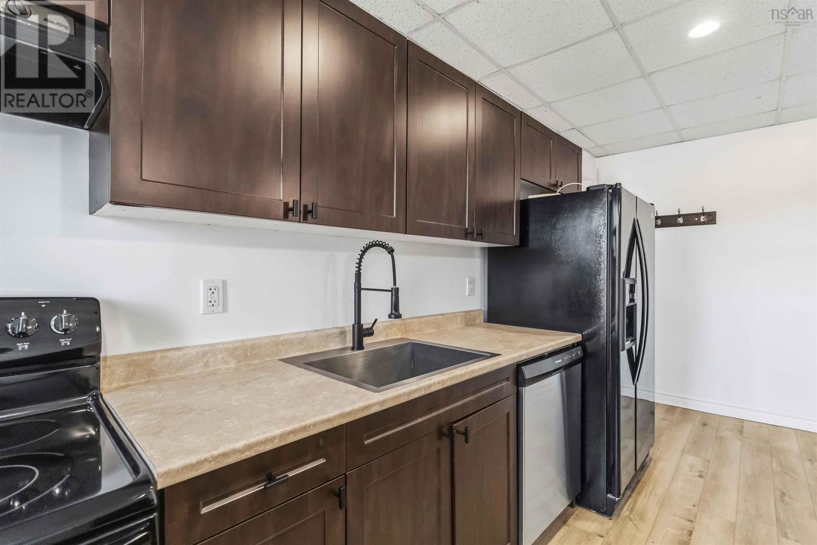 451-455 King Street, Bridgewater, Nova Scotia  B4V 1B2 - Photo 29 - 202602473