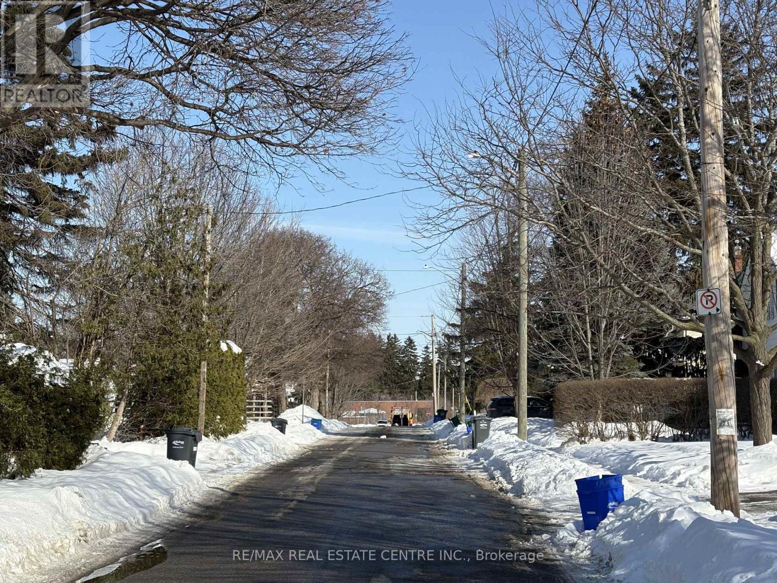 260 Sydney Street, Milton, Ontario  L9T 1E1 - Photo 2 - W12509330