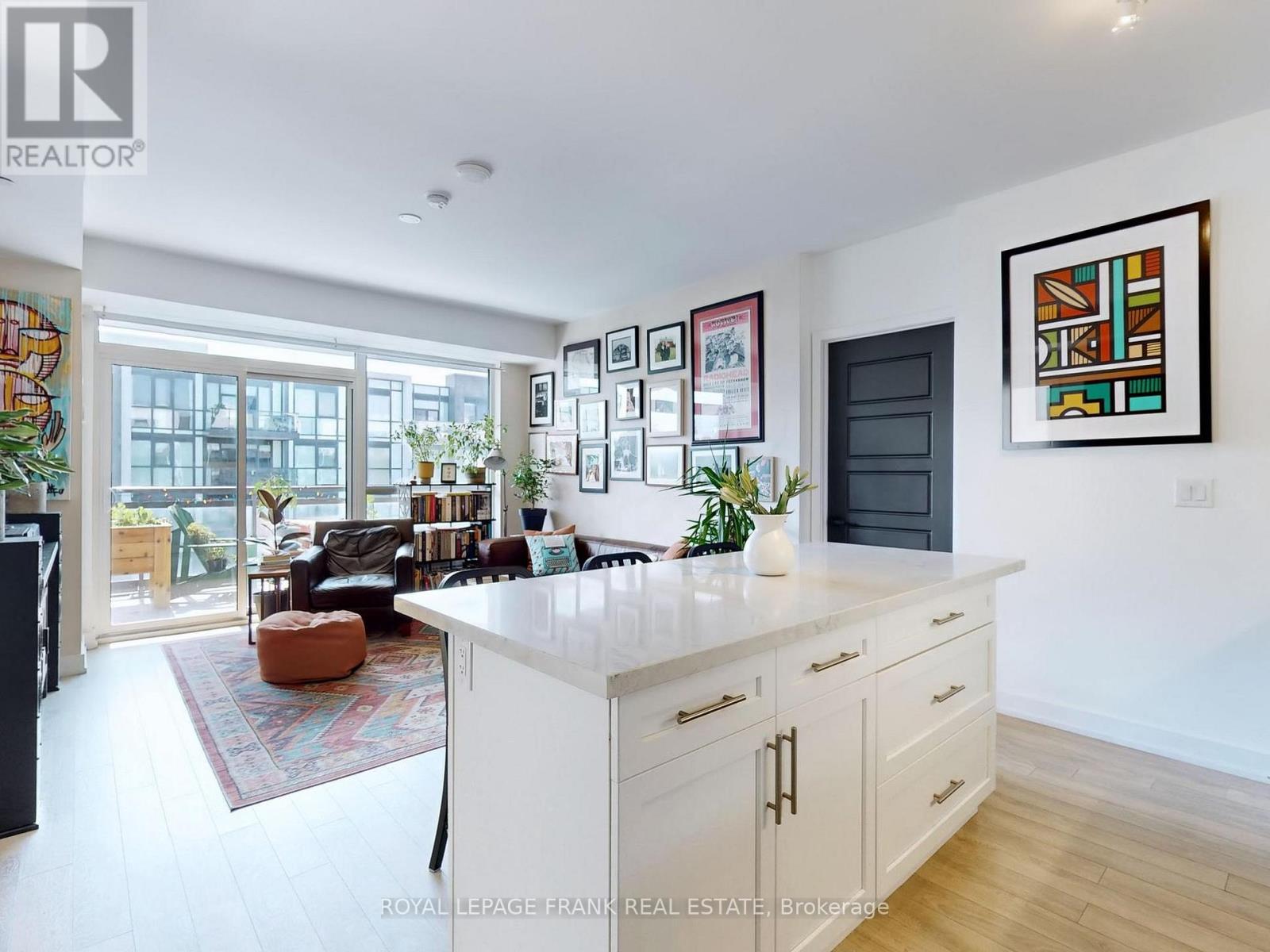 D313 - 333 Sea Ray Avenue, Innisfil, Ontario  L9S 2P7 - Photo 8 - N12774540