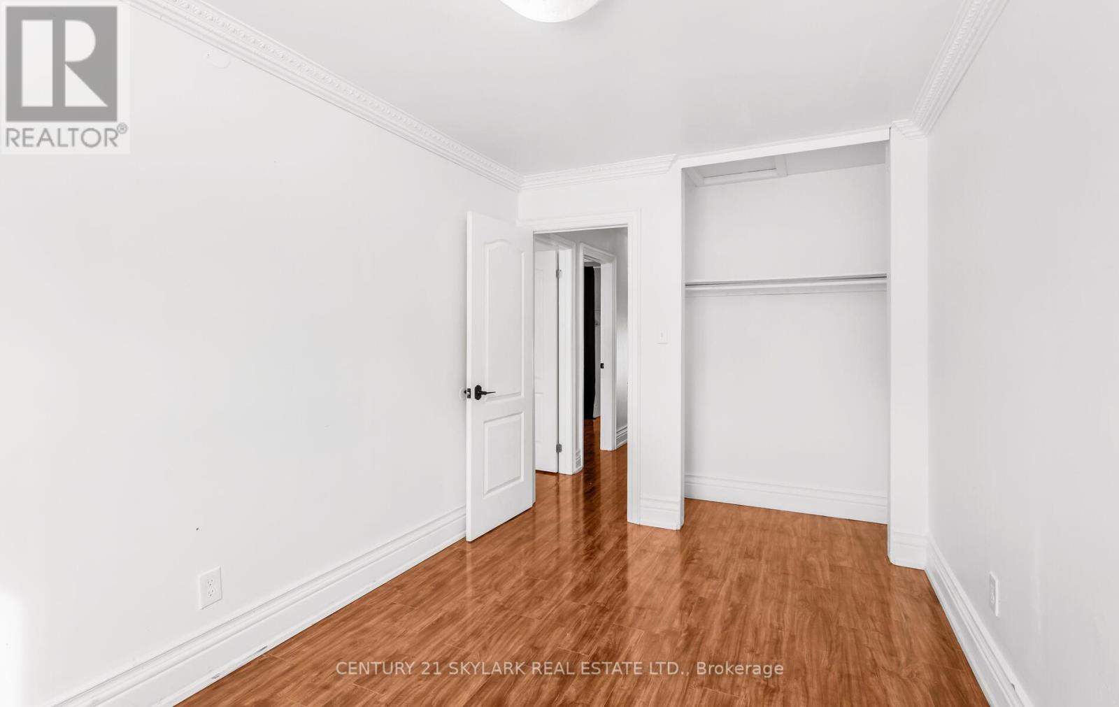 7646 Priory Crescent, Mississauga (Malton), Ontario  L4T 3H5 - Photo 11 - W12767904