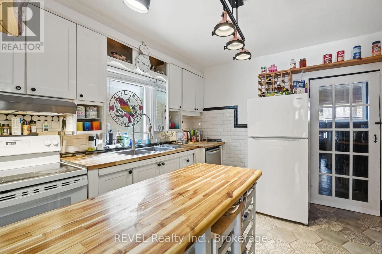 4908 Simcoe Street, Niagara Falls, Ontario  L2E 1V9 - Photo 17 - X12770696