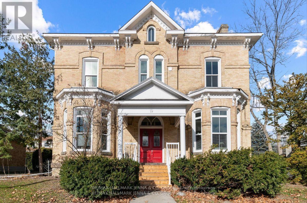 4 - 19 ISABELLA STREET, Perth, Ontario