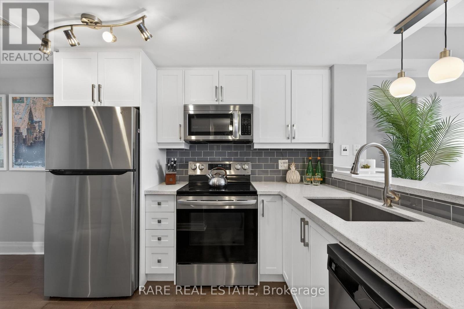 702 - 1801 Bayview Avenue, Toronto, Ontario  M4G 4K2 - Photo 6 - C12774424