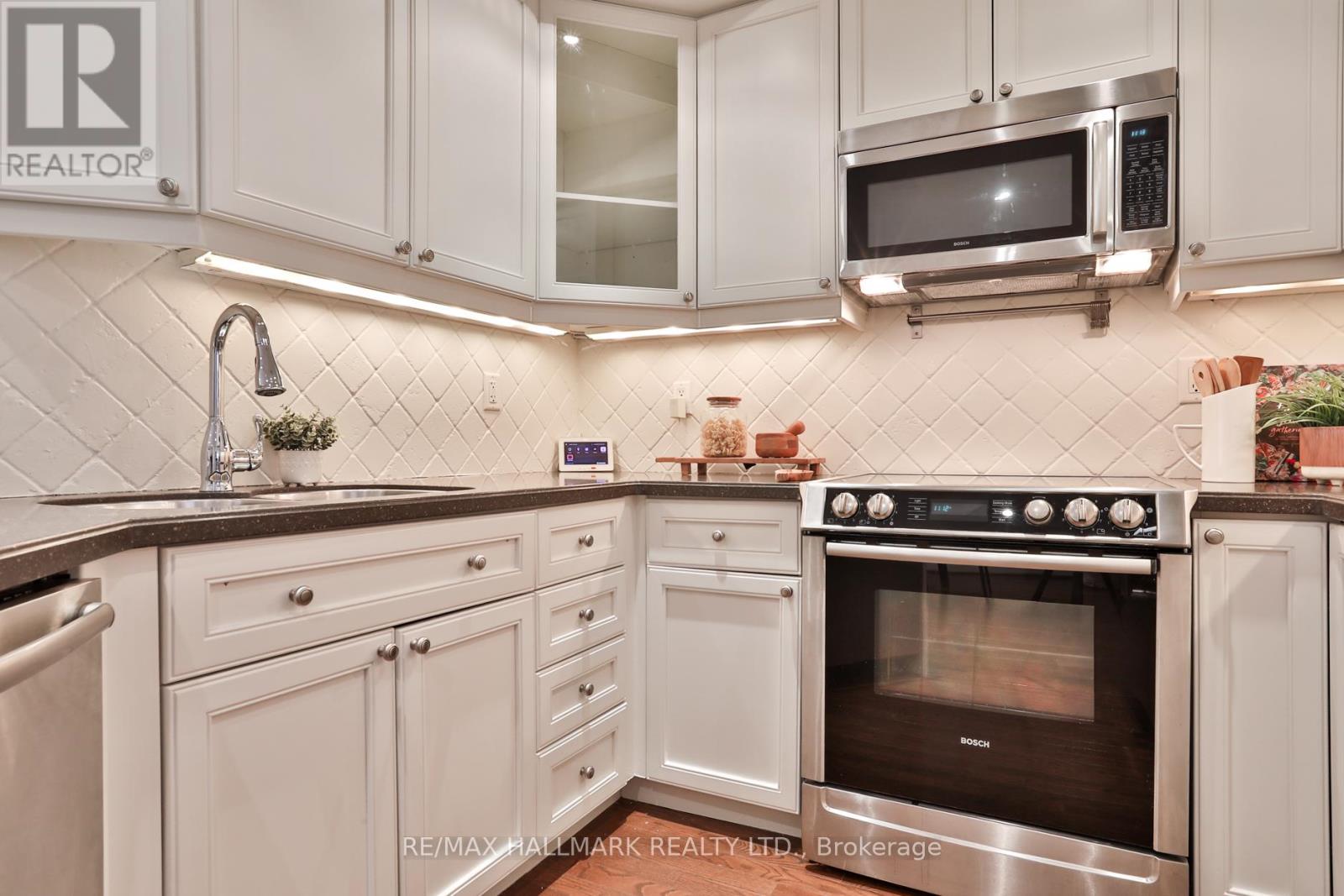 A12 - 142 Pears Avenue, Toronto (Annex), Ontario  M5R 1T2 - Photo 12 - C12774454