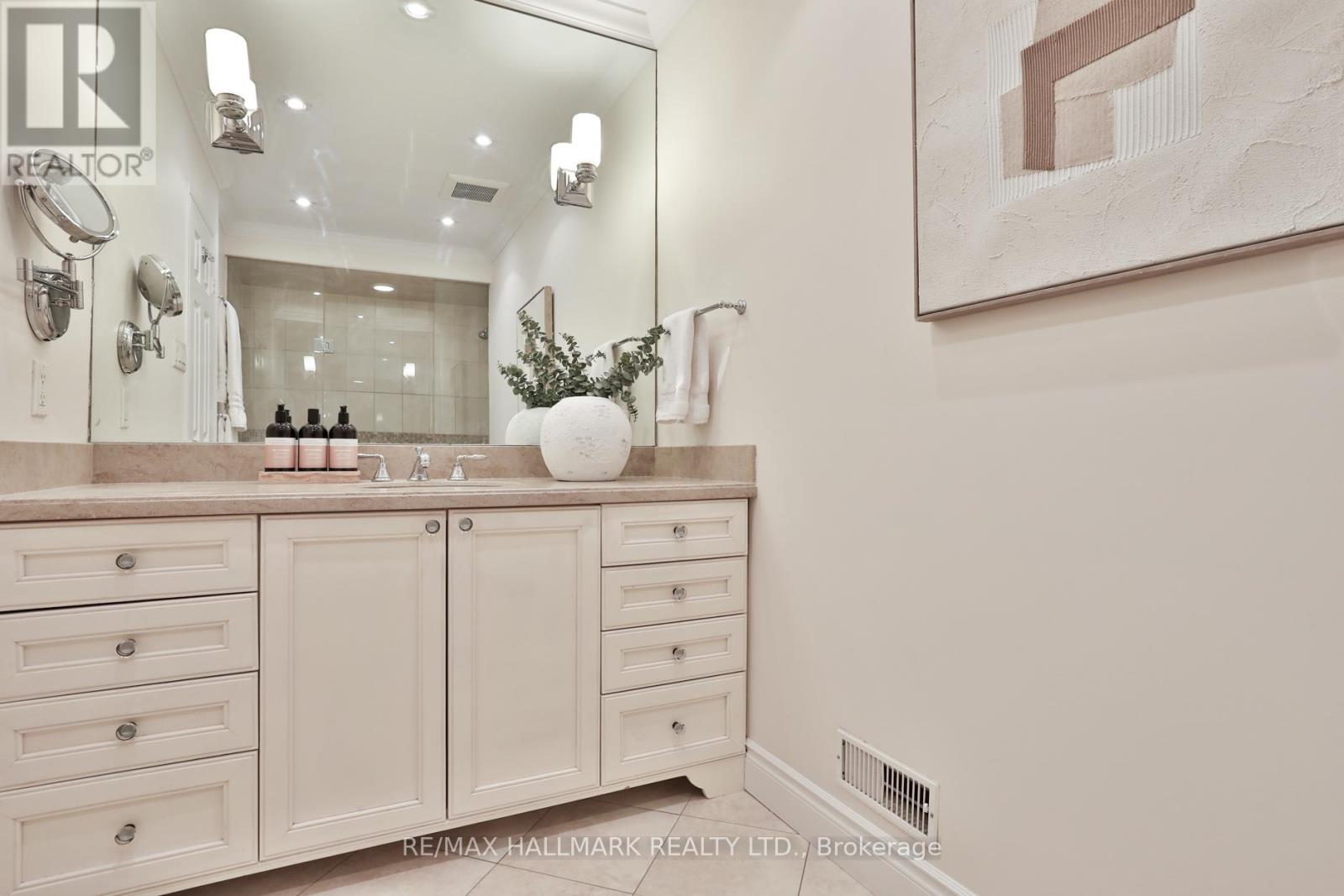 A12 - 142 Pears Avenue, Toronto (Annex), Ontario  M5R 1T2 - Photo 24 - C12774454