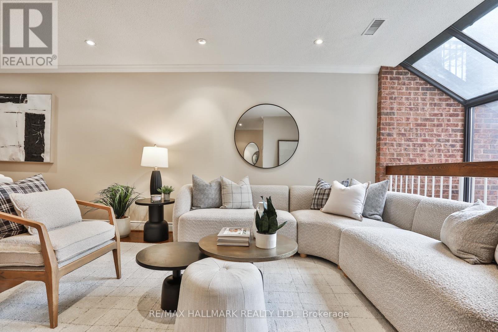 A12 - 142 Pears Avenue, Toronto (Annex), Ontario  M5R 1T2 - Photo 4 - C12774454