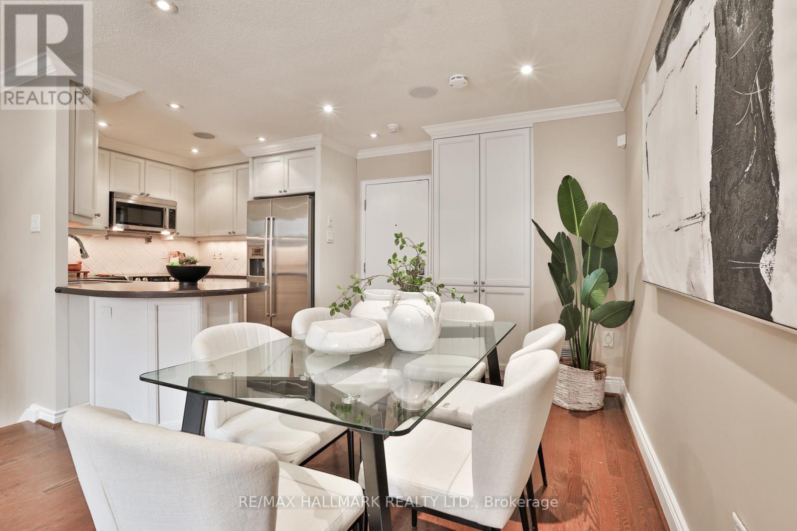 A12 - 142 Pears Avenue, Toronto (Annex), Ontario  M5R 1T2 - Photo 9 - C12774454