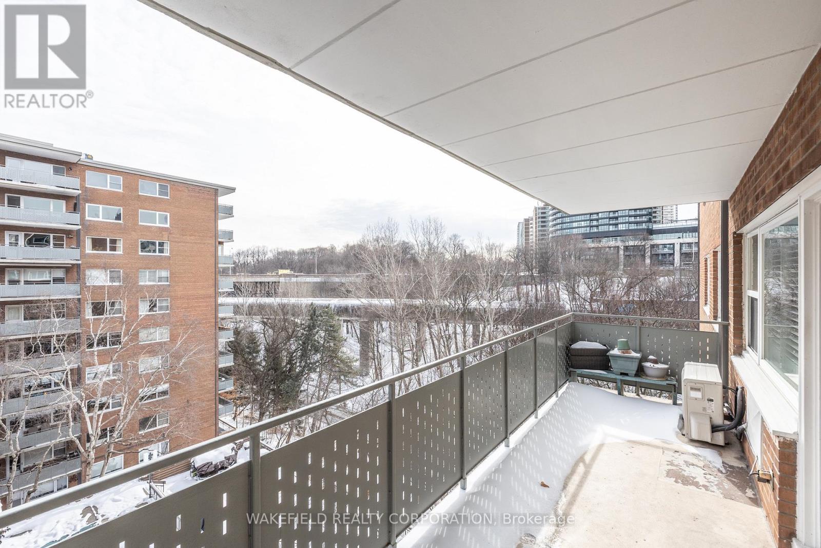 # 635 - 21 Dale Avenue, Toronto (Rosedale-Moore Park), Ontario  M4W 1K3 - Photo 16 - C12774520