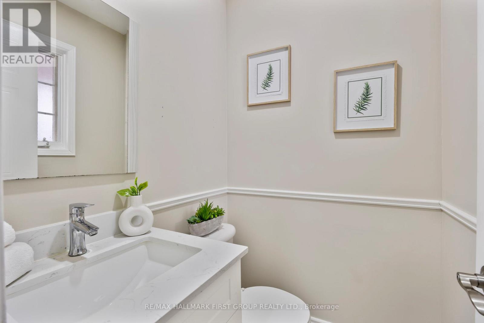 27 Mccullock Crescent, Ajax, Ontario  L1T 3X1 - Photo 5 - E12774492