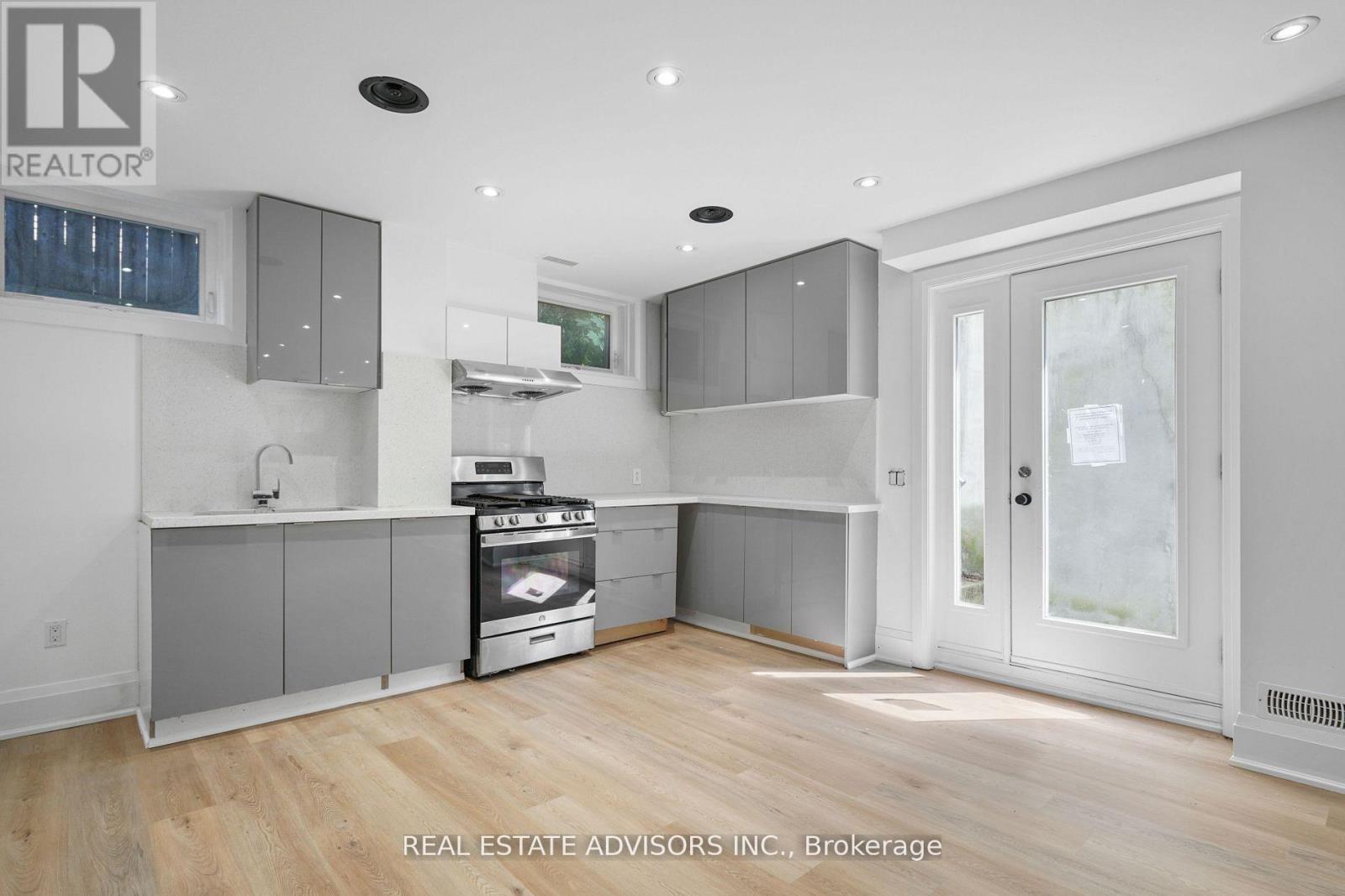 69 Fenwood Heights, Toronto, Ontario  M1M 2W1 - Photo 36 - E12774530