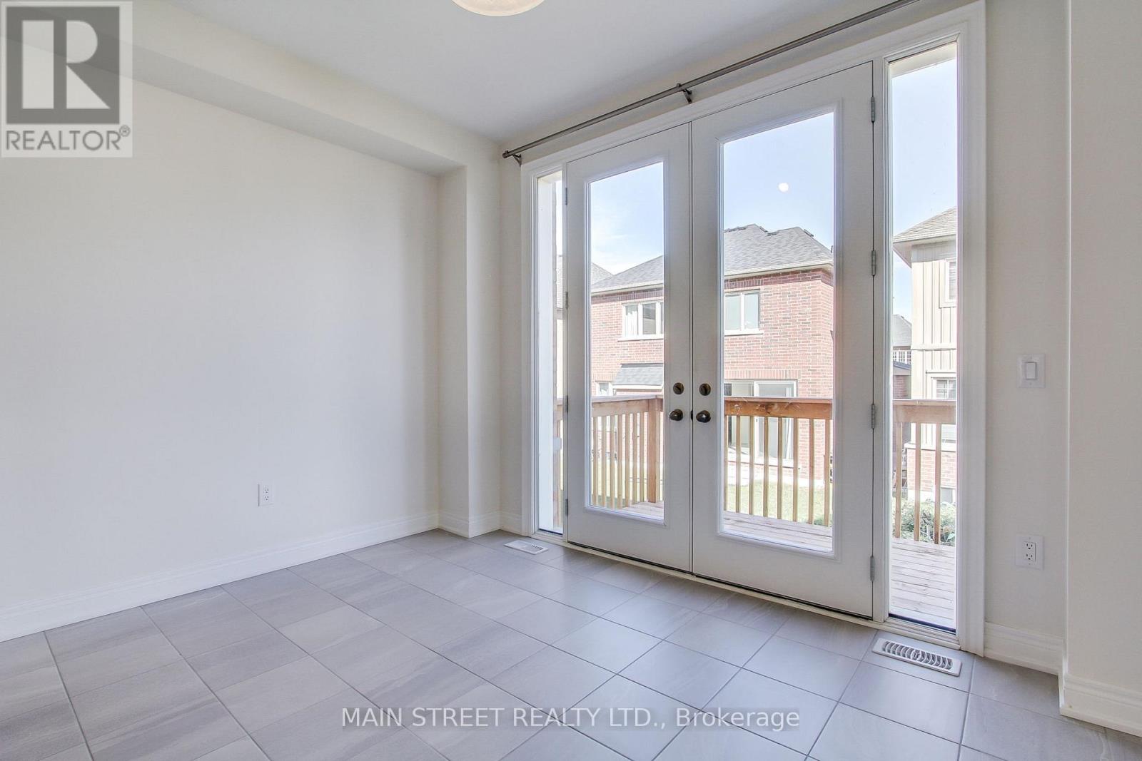 2 Bill Guy Drive, Georgina, Ontario  L4P 0H9 - Photo 12 - N12774430