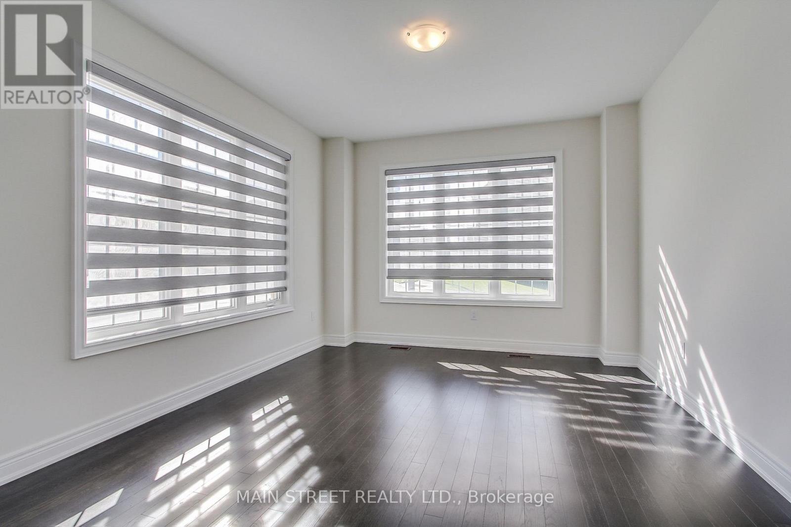 2 Bill Guy Drive, Georgina, Ontario  L4P 0H9 - Photo 4 - N12774430