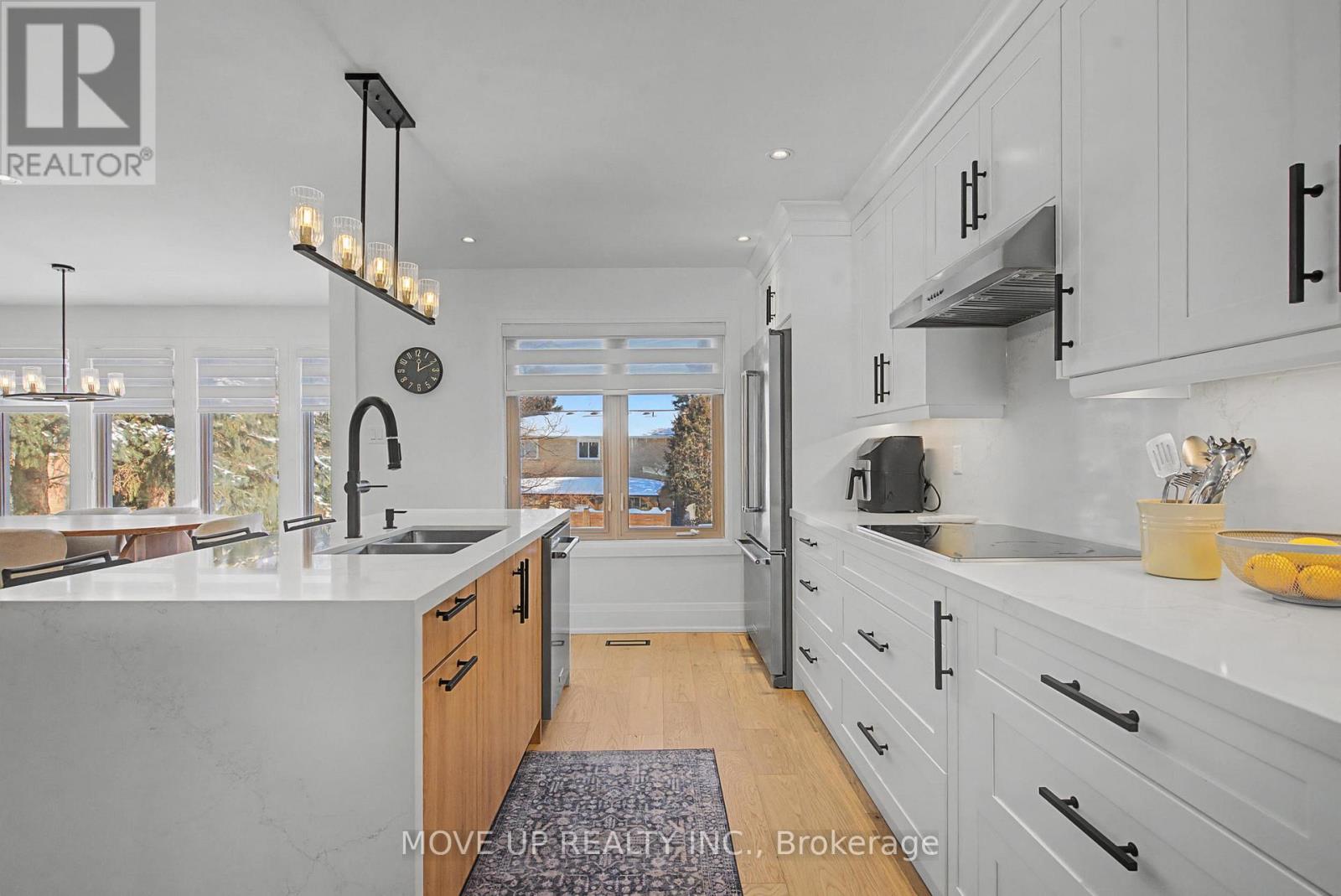 297 Burford Street, Newmarket, Ontario  L3Y 6E7 - Photo 10 - N12774512