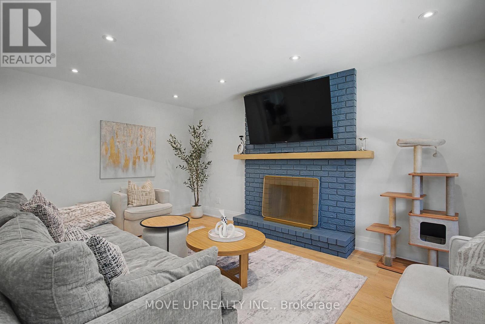 297 Burford Street, Newmarket, Ontario  L3Y 6E7 - Photo 18 - N12774512