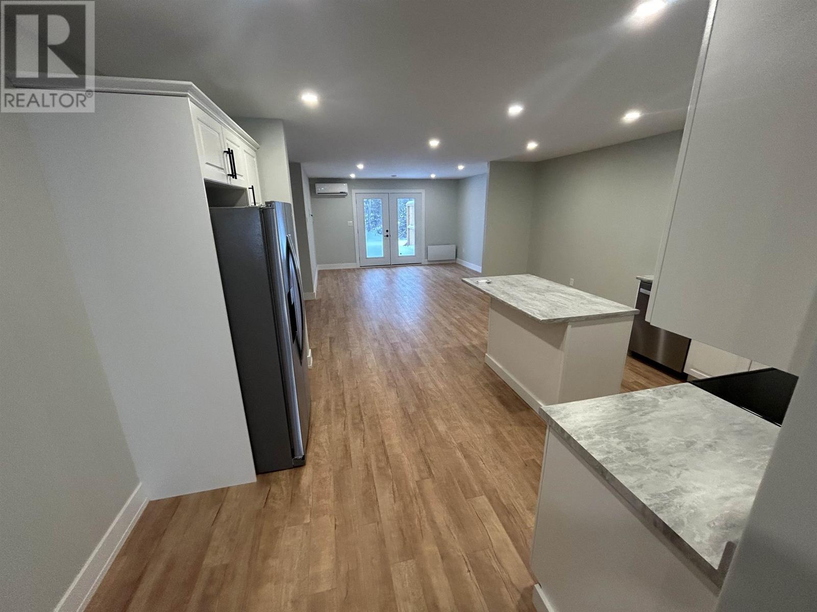 31 Fairdale Drive, Charlottetown, Prince Edward Island  C1C 0Y7 - Photo 4 - 202521213