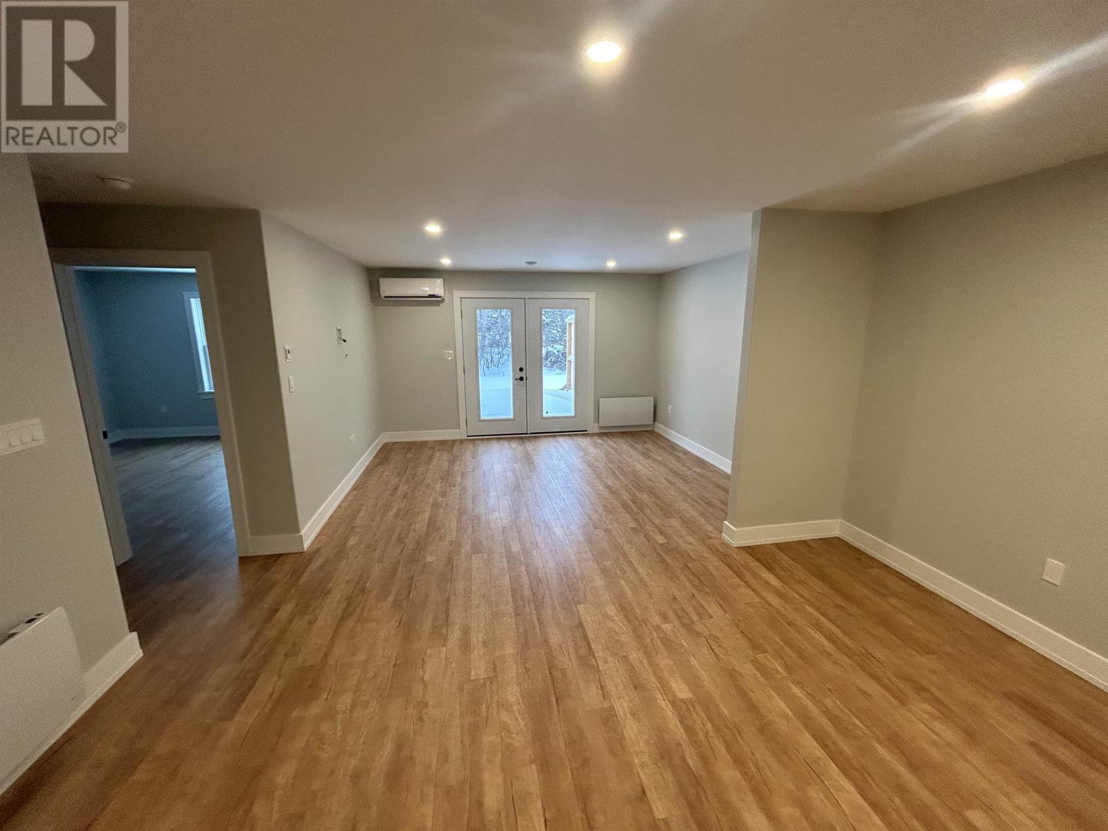 31 Fairdale Drive, Charlottetown, Prince Edward Island  C1C 0Y7 - Photo 3 - 202521213