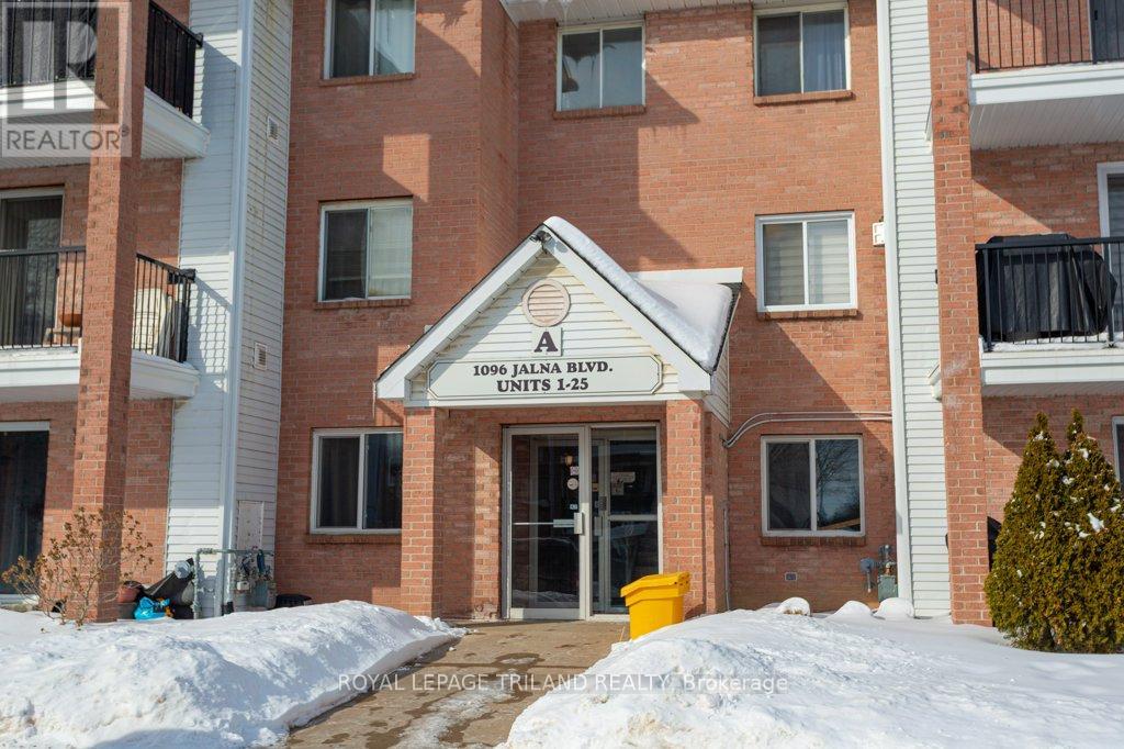 6 - 1096 Jalna Boulevard, London South, Ontario  N6E 3B8 - Photo 2 - X12773244