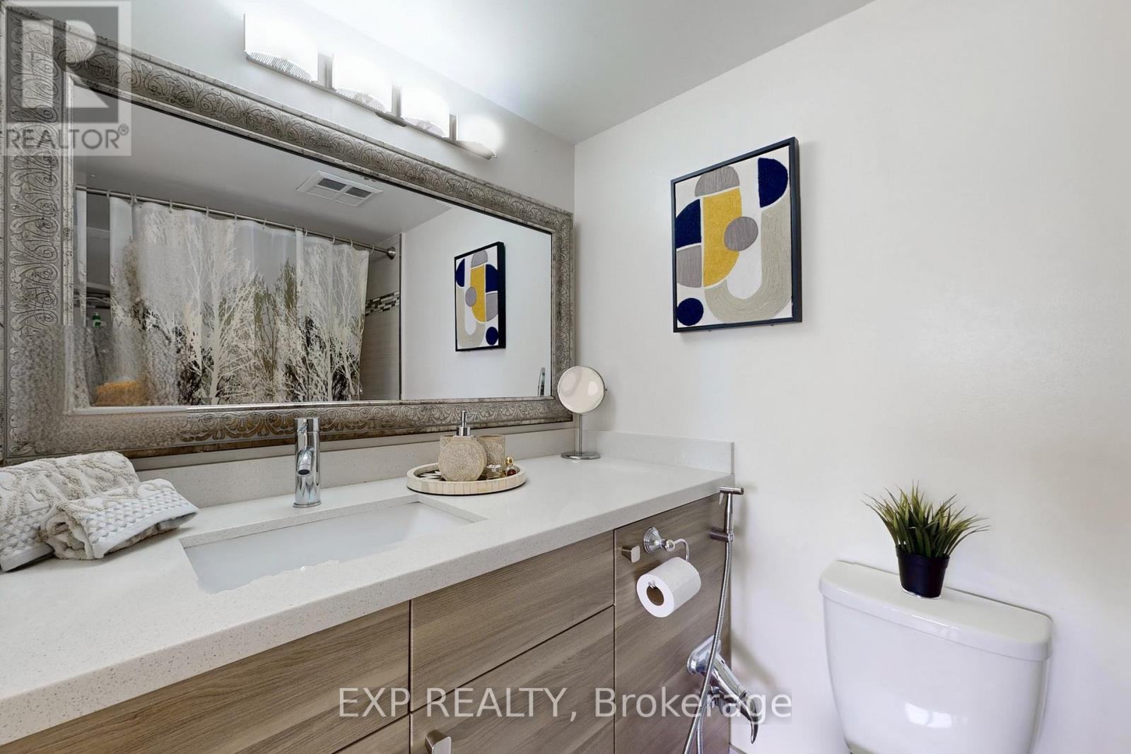 1001 - 350 Webb Drive, Mississauga, Ontario  L5B 3W4 - Photo 10 - W12774444