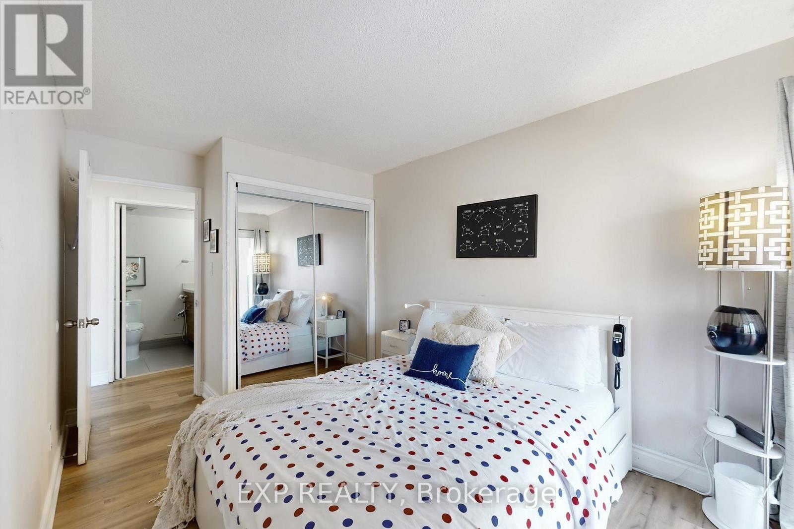 1001 - 350 Webb Drive, Mississauga, Ontario  L5B 3W4 - Photo 13 - W12774444