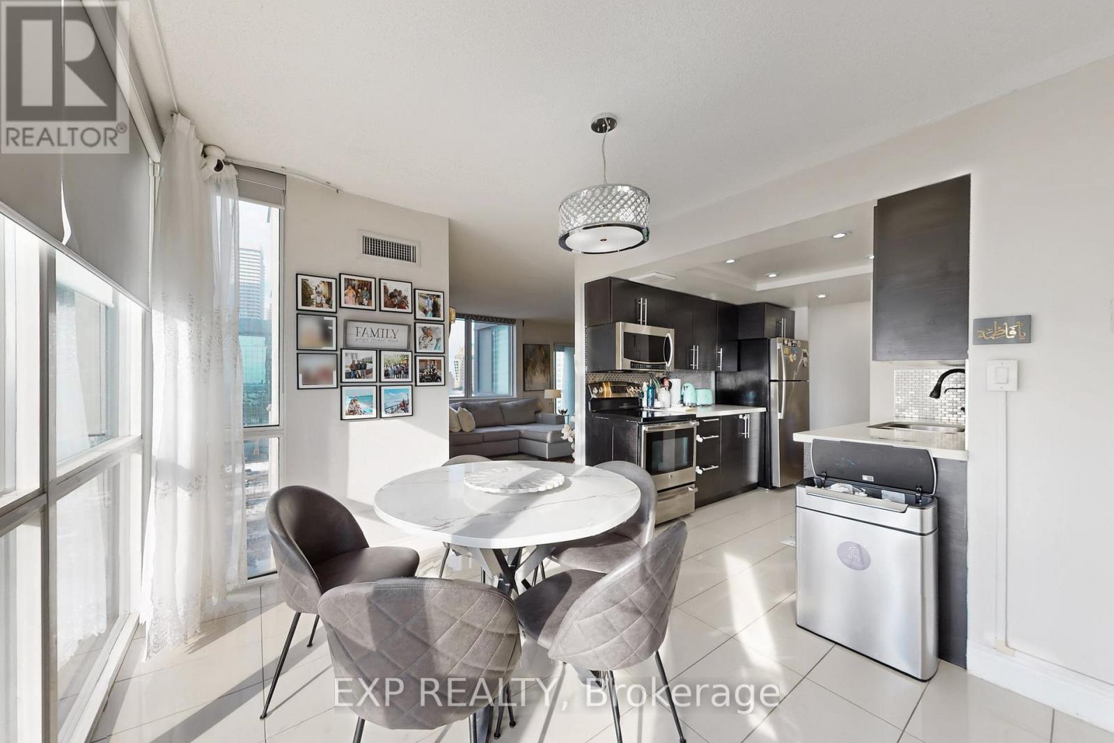 1001 - 350 Webb Drive, Mississauga, Ontario  L5B 3W4 - Photo 32 - W12774444