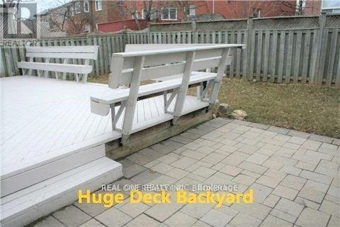 5847 Tayside Crescent, Mississauga, Ontario  L5M 5J6 - Photo 12 - W12774446